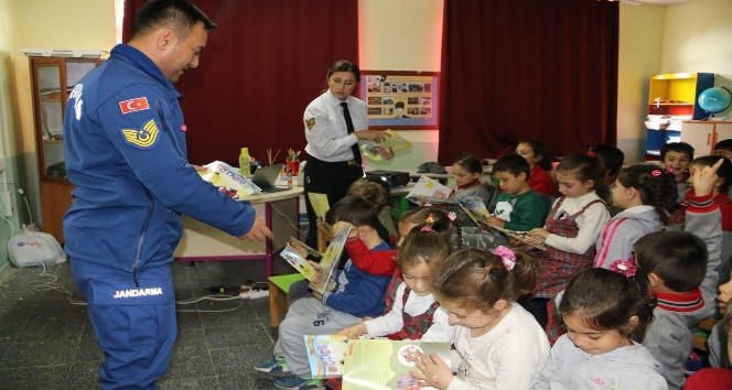 İlçe Jandarma Komutanlığından çocuk güvenliği semineri