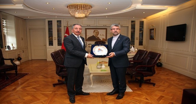 İran’ın Erzurum Başkonsolosu Soltanzadeh’den  Rektör Karabulut’a ziyaret