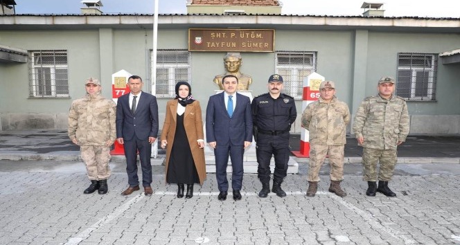 Vali Öksüz Ermenistan sınırında incelemelerde bulundu