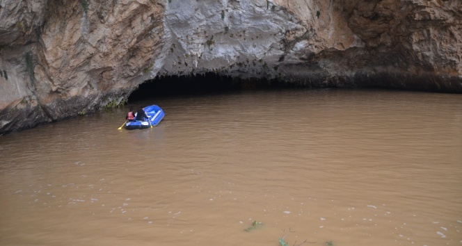 Dünyaca ünlü Altınbeşik Mağarası yağmur sebebiyle taştı
