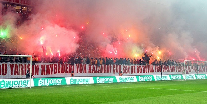 Galatasaray'dan derbi öncesi gözdağı! Taraftar akın etti, dünya rekoru kırıldı
