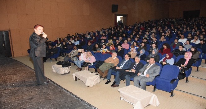 Viranşehir’de 496 öğretmen ile eğitim çalıştayı düzenlendi