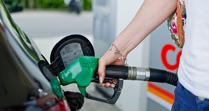 Avrupa’da en pahalı akaryakıt İsveç’te satılıyor