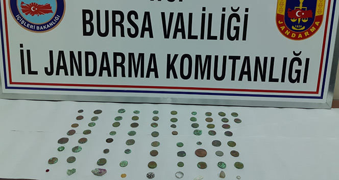 Tarihi eserleri satmak için Bursa&#039;ya geldi, kıskıvrak yakalandı