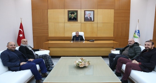 Başkan Toçoğlu, Büyükşehir Basketbol yönetimi ile bir araya geldi