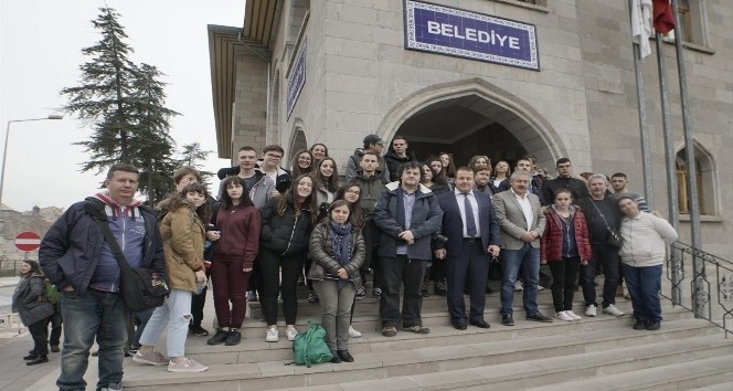 5 Ülkeden 40 öğretmen ve öğrenci Nevşehir Belediyesi’ni ziyaret etti