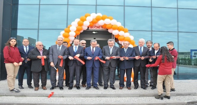 Konya OSB’deki meslek lisesinin atölye binasi ve spor salonu açıldı