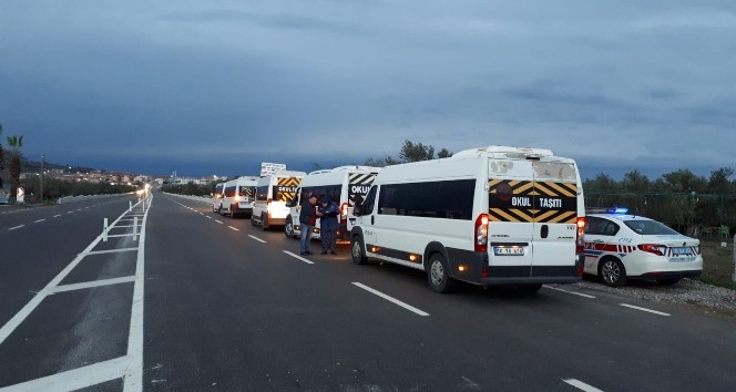 Ayvalık’ta İlçe Jandarma Komutanlığı ekipleri ’güven ve huzur’ uygulaması yaptı