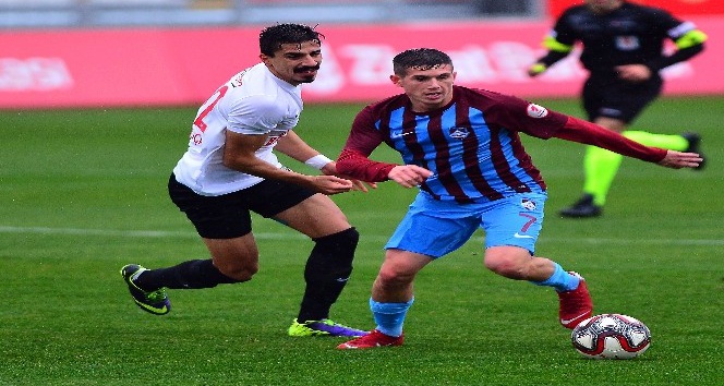 Ziraat Türkiye Kupası: Ümraniyespor: 4 - 1461 Trabzon: 1