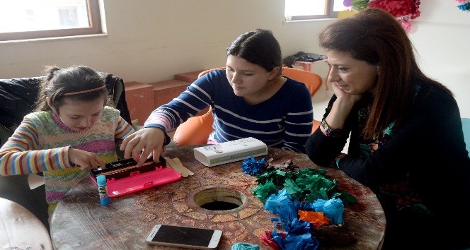 Osmangazi’den engelli öğrencilere el sanatları eğitimi