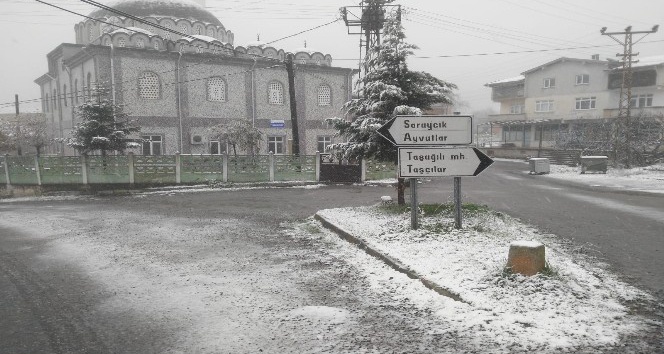 Zonguldak’a yılın ilk karı yağdı