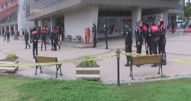 Çukurova Belediyesine silahlı baskın: 2 ölü, 1 yaralı