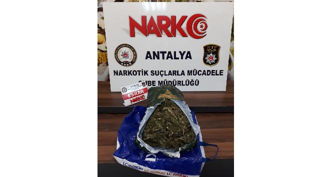 Antalya’da uyuşturucu operasyonu: 3 gözaltı