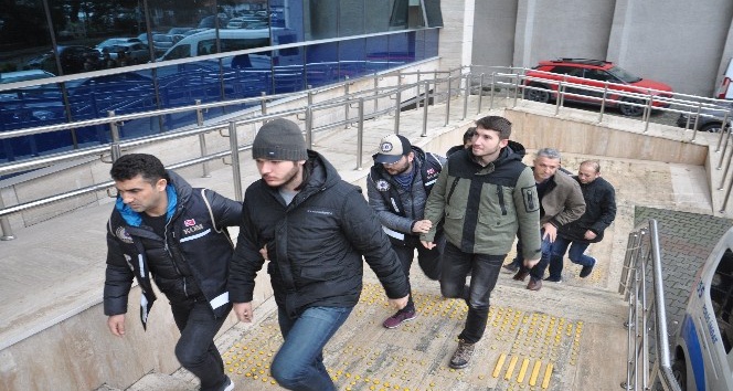Zonguldak’ta FETÖ operasyonunda 4 kişi tutuklandı