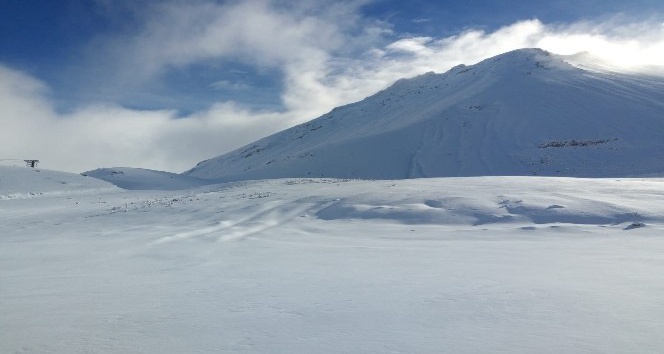 Davraz’da kar kalınlığı 13 santimetreye ulaştı