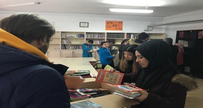 Köy okulu kütüphanesine 650 adet kitap yardımı