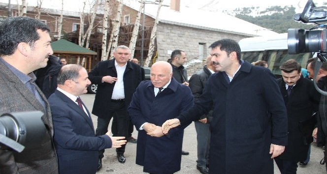 Çevre ve Şehircilik Bakanı Kurum Erzurum’da