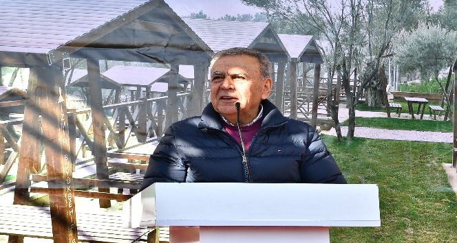 İzmir Büyükşehir Belediye Başkanı Aziz Kocaoğlu: