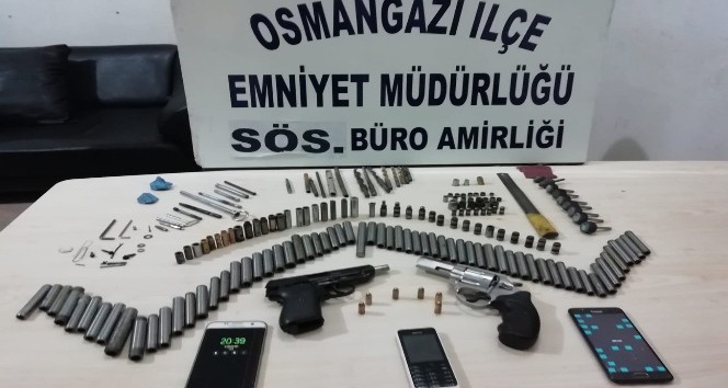 Bursa’da silah imâlâtçısı 2 kişi yakalandı