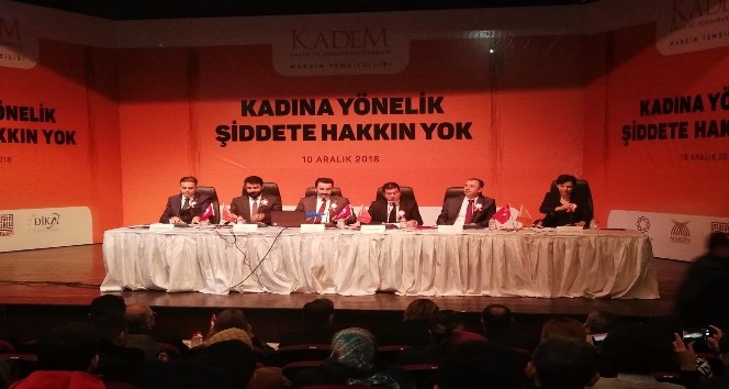 Mardin’de ‘Kadına yönelik şiddete hakkın yok’ paneli