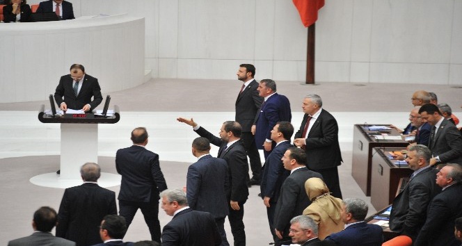 AK Parti Grup Başkanvekili Muş: &quot;Kılıçdaroğlu’nu devirecek tek kişi Demirtaş’tır&quot;