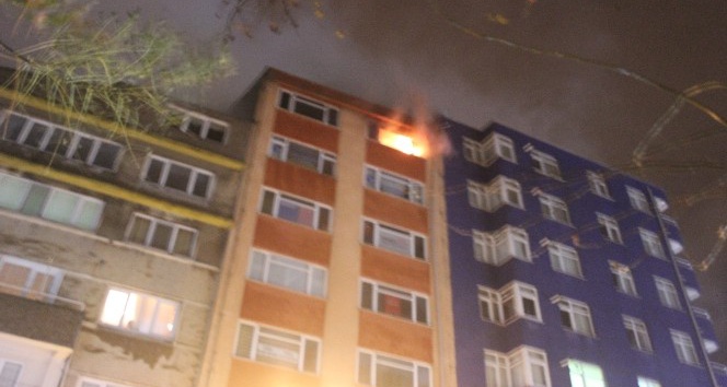 7. katta çıkan yangın korkuttu
