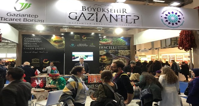 Gaziantep lezzetleri, İzmir fuarına renk kattı