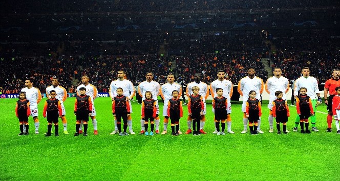 UEFA Şampiyonlar Ligi: Galatasaray: 0 - Porto: 1 (Maç devam ediyor)