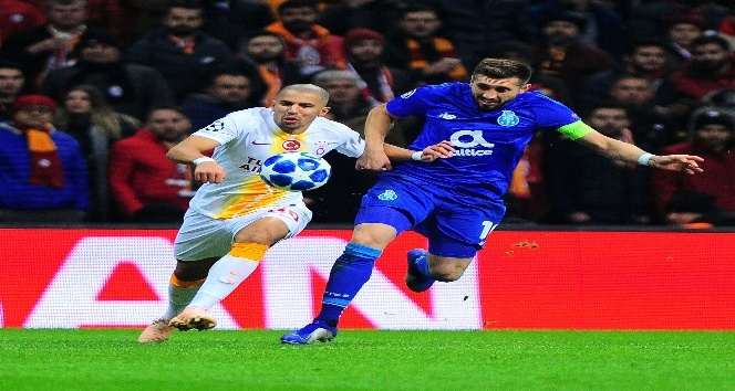 Feghouli sezonun ilk golünü Şampiyonlar Ligi’nde attı