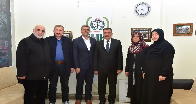 Başkan Gürkan, İHH Malatya şubesini ziyaret etti