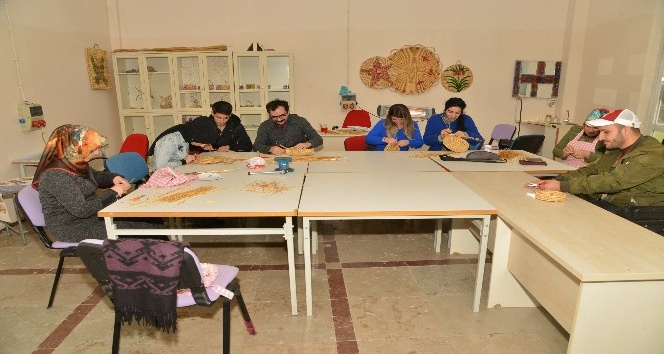 Diyarbakır’da sepet örücülüğü kursu devam ediyor