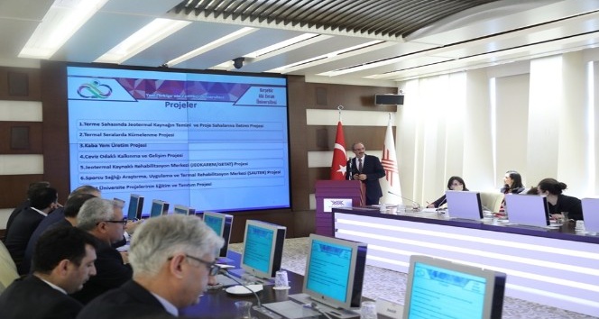 Rektör Karakaya, ’Pilot Projelerde’ gelinen aşamaları YÖK’te anlattı