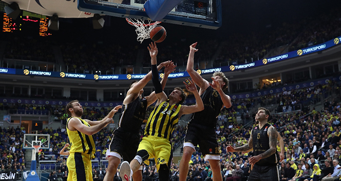 Fenerbahçe 11. galibiyetini aldı