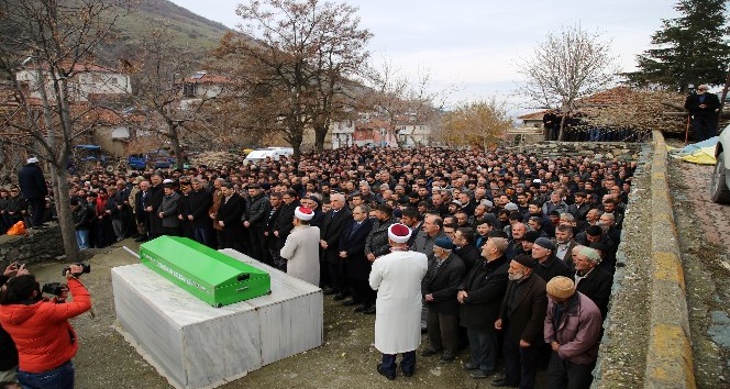 Tren kazasında hayatını kaybeden makinist son yolculuğuna uğurlandı