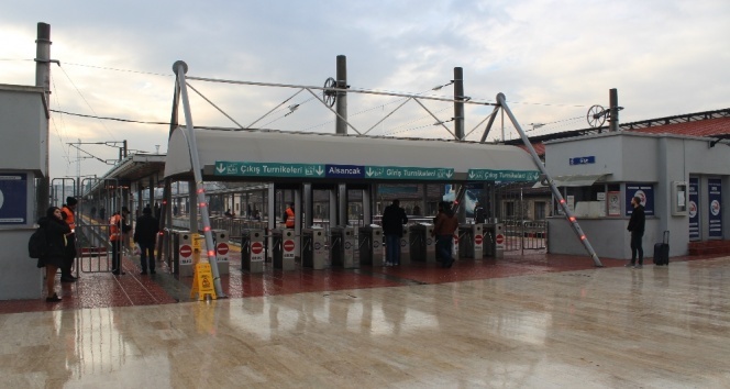 İZBAN işçileri 8 gündür grevde