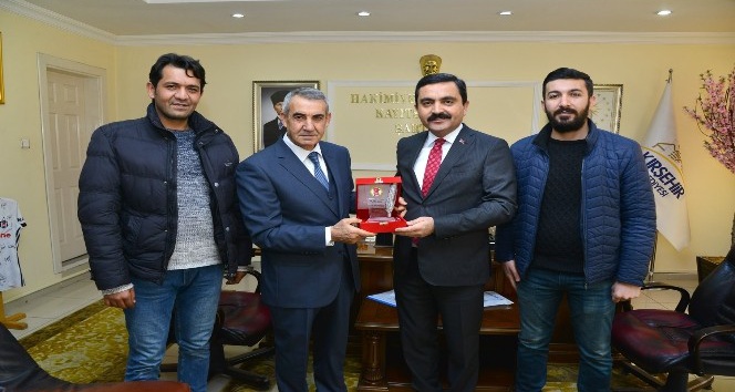 Kırgarat-C’den Belediye Başkanı Bahçeci’ye ziyaret