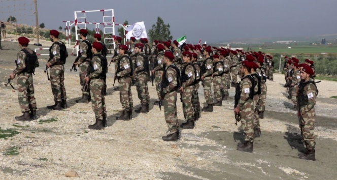 ÖSO birlikleri Telabyad sınırında toplanmaya başladı