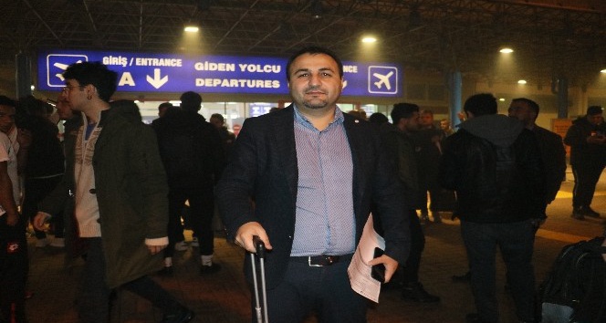 Yoğun sis nedeniyle Adana’da uçak seferleri iptal edildi