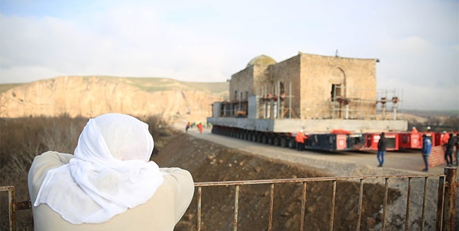 Hasankeyf’te Eyyubi Camisi taşınmaya başlandı