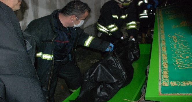 Minik Efe’nin cansız bedeni yanan evden çıkartıldı