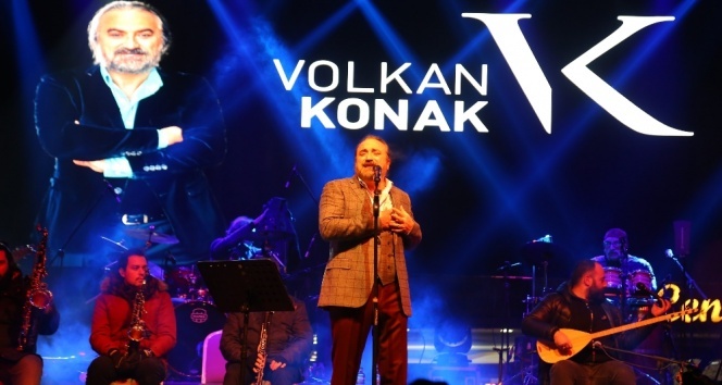 Hayranları Volkan Konak’ın şarkılarıyla ısındı