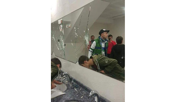 Çaykur Rizespor taraftarları Medical Park Stadyumu&#039;na zarar verdi