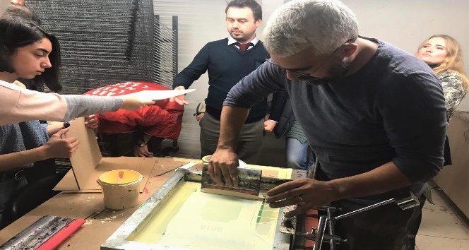 Trakya Üniversitesi’nde serigrafik takvim atölyesi