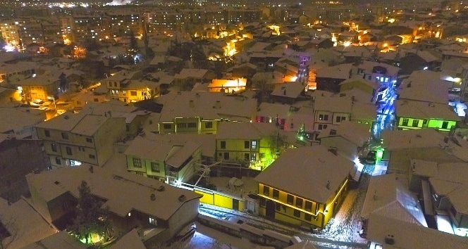 Tarihi Odunpazarı’nda havadan kar görüntüleri