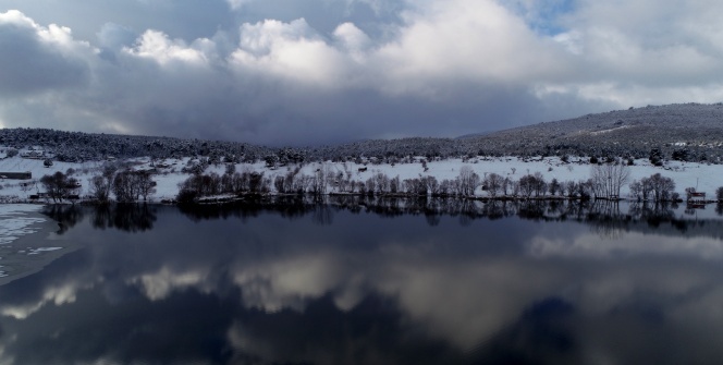 Gököz Göleti kışın da büyülüyor