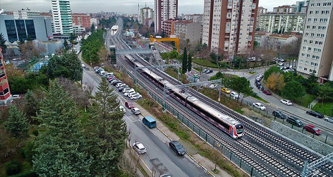Marmaray ilk kez banliyö hattına çıktı