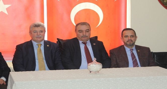 AK Parti Grup Başkanvekili Akbaşoğlu MHP İl Başkanlığını ziyaret etti