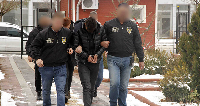 Kasadaki 200 lira iÃ§in iÃ§in bekÃ§iyi iple sandalyeye baÄladÄ±lar