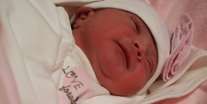 Yeni yılın ilk bebekleri dünyaya geldi