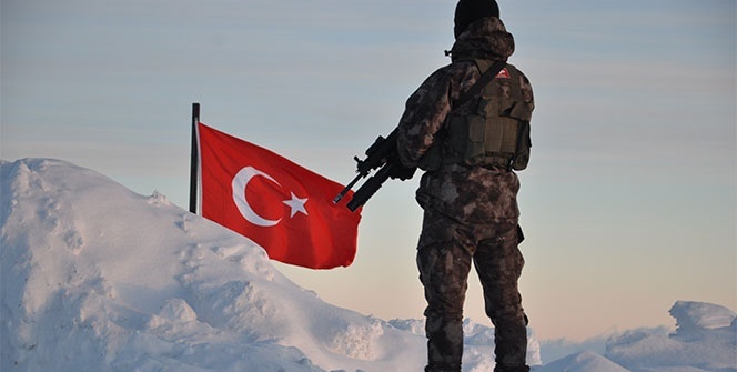 Kahramanlar vatan nöbetinde